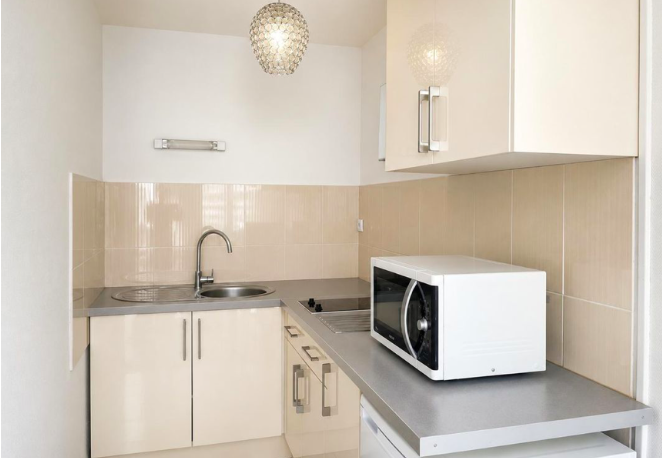 Chambre Studio, 462 € charges comprises, 1 Pièce · 19 m² · Poitiers 86000 · Quartier Trois Quartiers à Poitiers