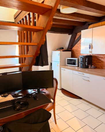 Cuisine Studio 550 € charges comprises, 2 Pièces · 21 m² · Dijon 21000 · Quartier Centre Ville à Dijon
