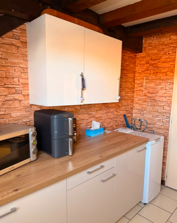 Salle de bain Studio 550 € charges comprises, 2 Pièces · 21 m² · Dijon 21000 · Quartier Centre Ville à Dijon