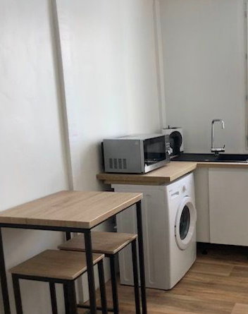 Chambre Studio 450 € charges comprises, 2 Pièces · 25 m² · Perpignan 66000 · Quartier Saint-Jean à Perpignan