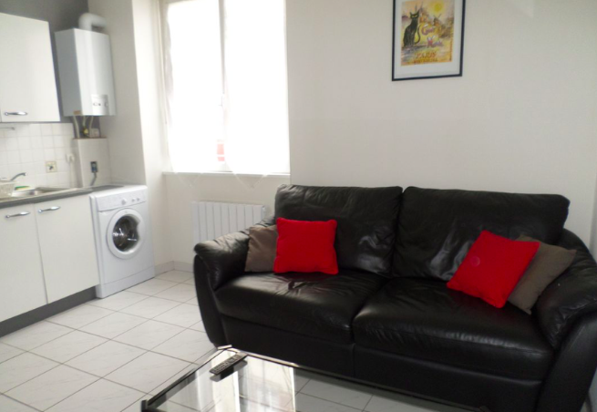 Cuisine Appartement 550 € charges comprises, 2 Pièces · 30 m² · Brest 29200 · Quartier Recouvrance - Capucins à Brest