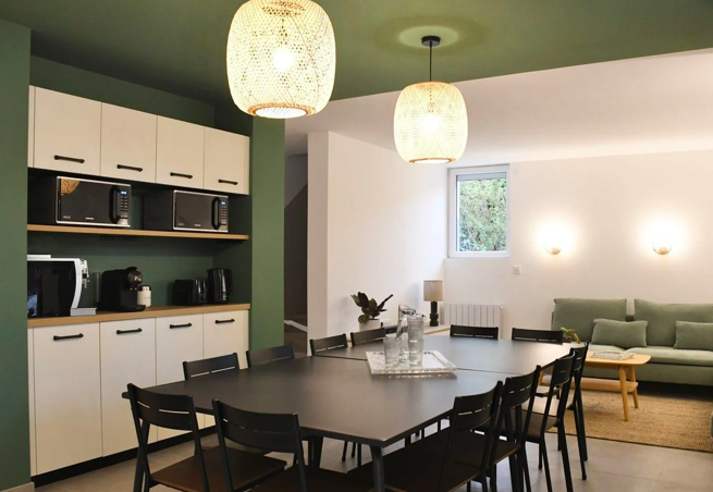 Salle de bain Studio 510 € charges comprises, 1 Pièce · 23 m² · Bron 69500 · Quartier Centre-ville à Bron