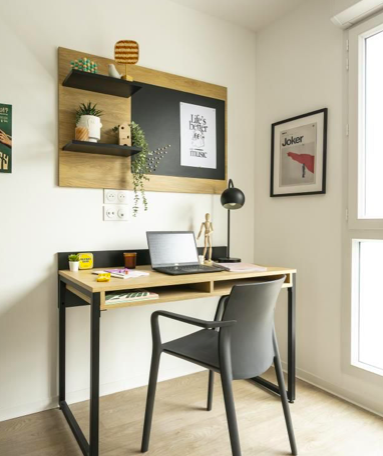 Cuisine Studio 449 € charges comprises, 1 Pièce · 17 m² · Clermont-Ferrand 63000 · Quartier Chanteranne - La Glacière à Clermont-Ferrand