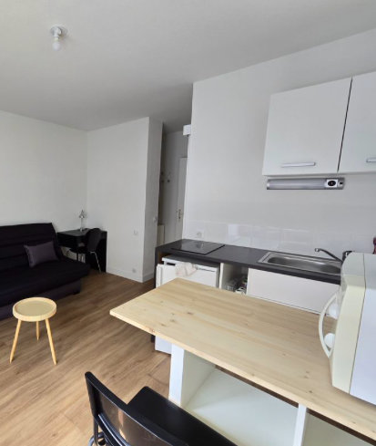 Chambre Studio 450 € charges comprises, 1 Pièce · 18 m²· Clermont-Ferrand 63100 · Quartier Montferrand à Clermont-Ferrand