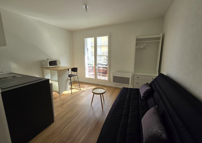 Cuisine Studio 450 € charges comprises, 1 Pièce · 18 m²· Clermont-Ferrand 63100 · Quartier Montferrand à Clermont-Ferrand