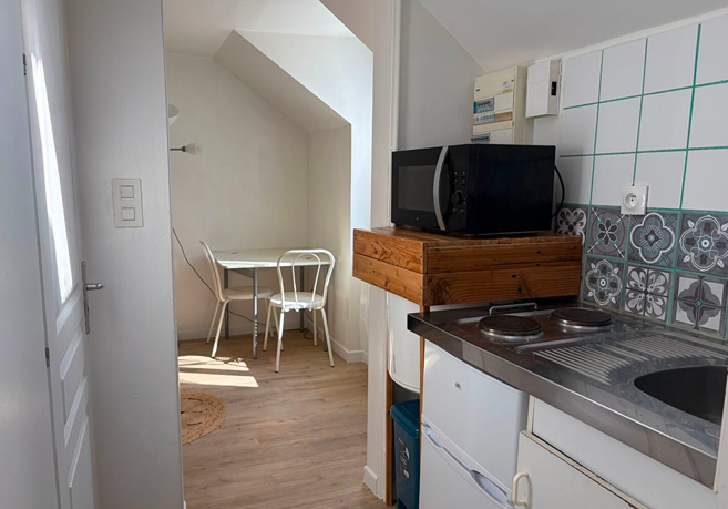 Salle de bain Studio 500 € charges comprises, 2 Pièces · 20 m² · Angers 49000 · Quartier Lafayette à Angers