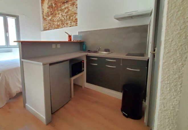 Cuisine Studio 430 € charges comprises, 1 Pièce · 25 m² · Perpignan 66000 · Quartier Saint-Jean à Perpignan