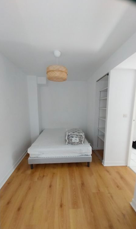 Salle de bain Studio 550 € charges comprises, 1 Pièce · 24 m² · Nantes 44000 · Quartier Malakoff-Saint-Donatien à Nantes