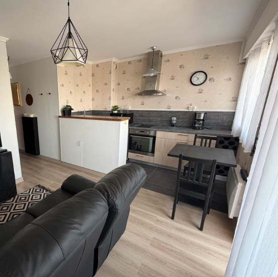 Cuisine Studio 570 €, charges comprises 1 Pièce · 30 m² · Châteauroux 36000 · Quartier Cité Administrative à Châteauroux