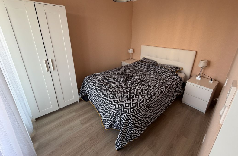 Chambre Studio 570 €, charges comprises 1 Pièce · 30 m² · Châteauroux 36000 · Quartier Cité Administrative à Châteauroux