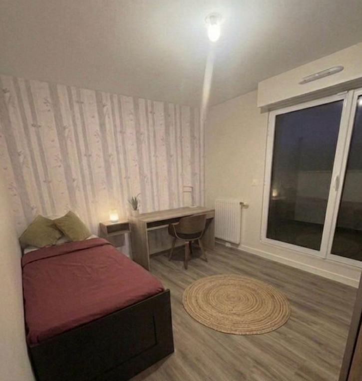 Photo 4 — Studio 550 € charges comprises, 1 Pièce, 12 m² · Saint-Herblain 44800 · Quartier Centre-ville à Saint-Herblain