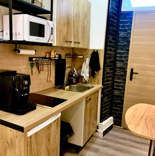 Photo 3 — Studio 540 € charges comprises, 2 Pièces · 14 m², Paris 75017 · Quartier Batignolles à Paris