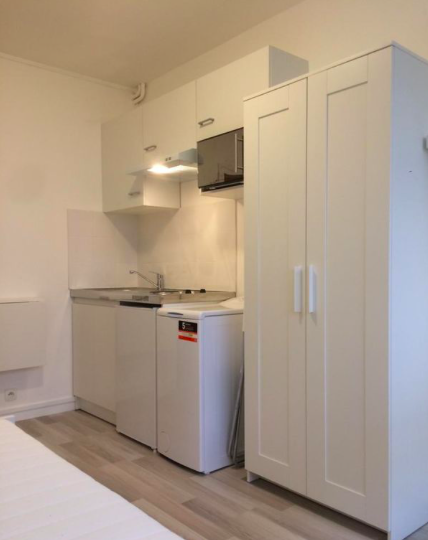Photo 4 — Studio 600 €, charges comprises 1 Pièce, 12 m² · Paris 75020 · Quartier Ménilmontant - Amandiers à Paris