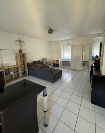 Photo 2 — Logement 500 €, 2 Pièces, 48 m² · Saint-Étienne 42100 · Quartier Rochetaillée à Saint-Étienne
