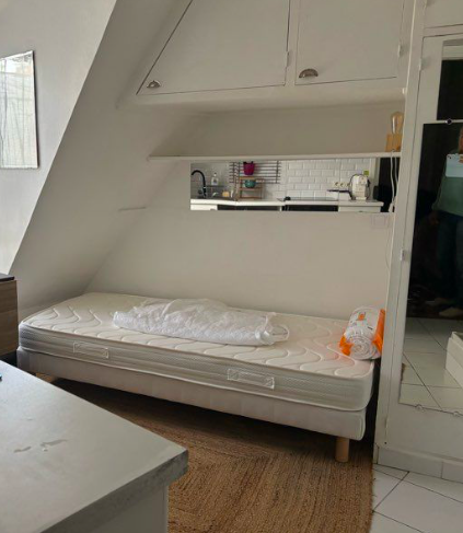 Photo 2 — Studio 560 charges comprises, 1 Pièce, 9 m² · Suresnes 92150 · Quartier Pereire à Suresnes