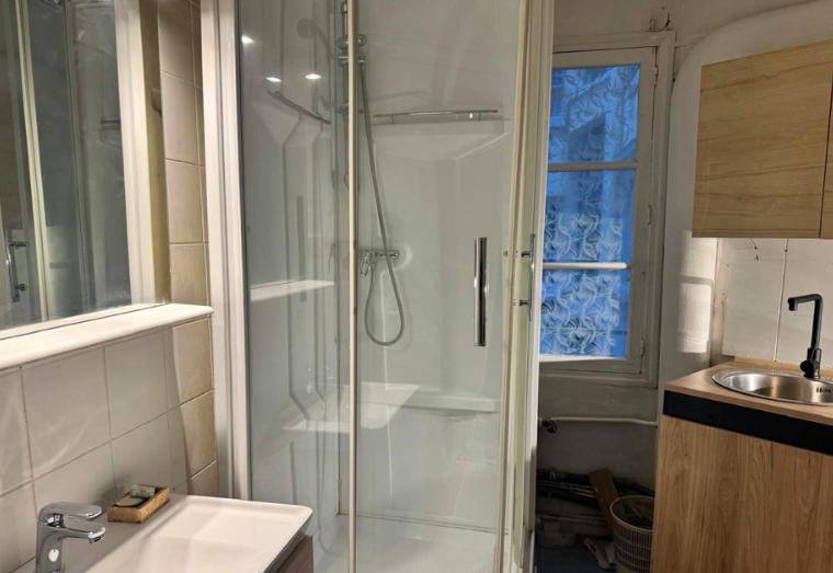 Photo 3 — Studio 550 € charges comprises, 1 Pièce, 10 m² · Paris 75016 · Quartier Passy à Paris