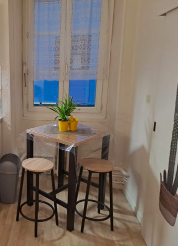 Photo 2 — Appartement 570 € charges comprises,  2 Pièces, 28 m² · Laval 53000 · Quartier Gare à Laval