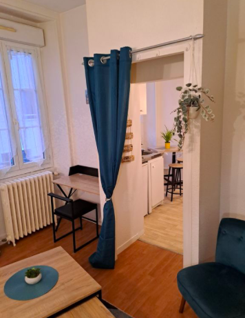 Photo 3 — Appartement 570 € charges comprises,  2 Pièces, 28 m² · Laval 53000 · Quartier Gare à Laval