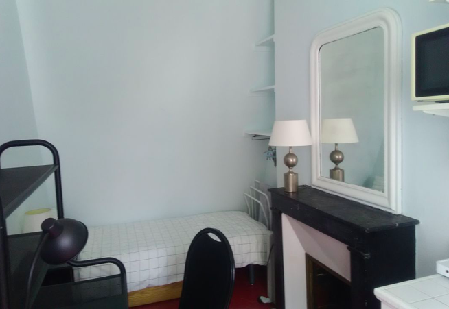 Photo 4 — Studio 575 € charges comprises, 1 Pièce, 11 m² · Paris 75009 · Quartier Pigalle à Paris