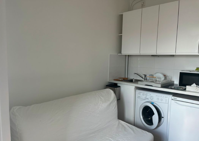 Photo 2 — Studio 580 € charges comprises, 1 Pièce, 12 m² · Paris 75015 · Quartier Porte de Versailles à Paris