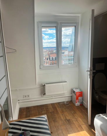 Photo 4 — Studio 580 € charges comprises, 1 Pièce, 12 m² · Paris 75015 · Quartier Porte de Versailles à Paris