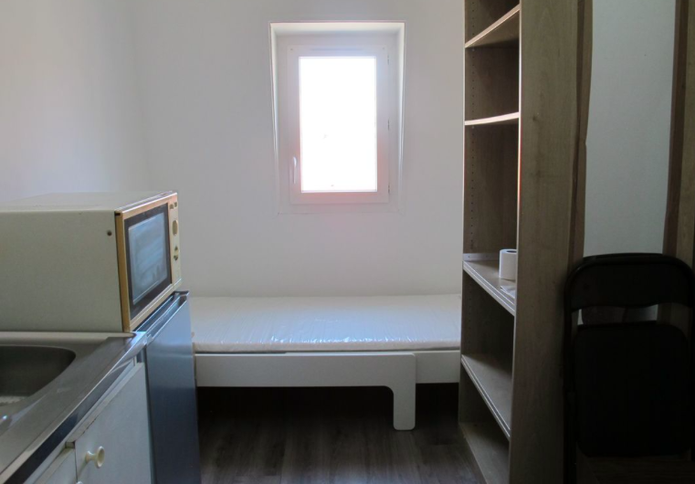 Photo 2 — Studio 475 € 1 Pièce, 9.5 m² · Paris 75010 · Quartier Gare du Nord - Saint-Vincent de Paul à Paris