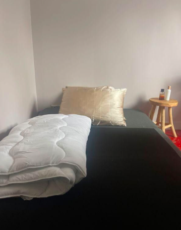 Photo 3 — Studio 610 € charges comprises 1 Pièce, 9 m² · Paris 75008 · Quartier Saint-Lazare à Paris